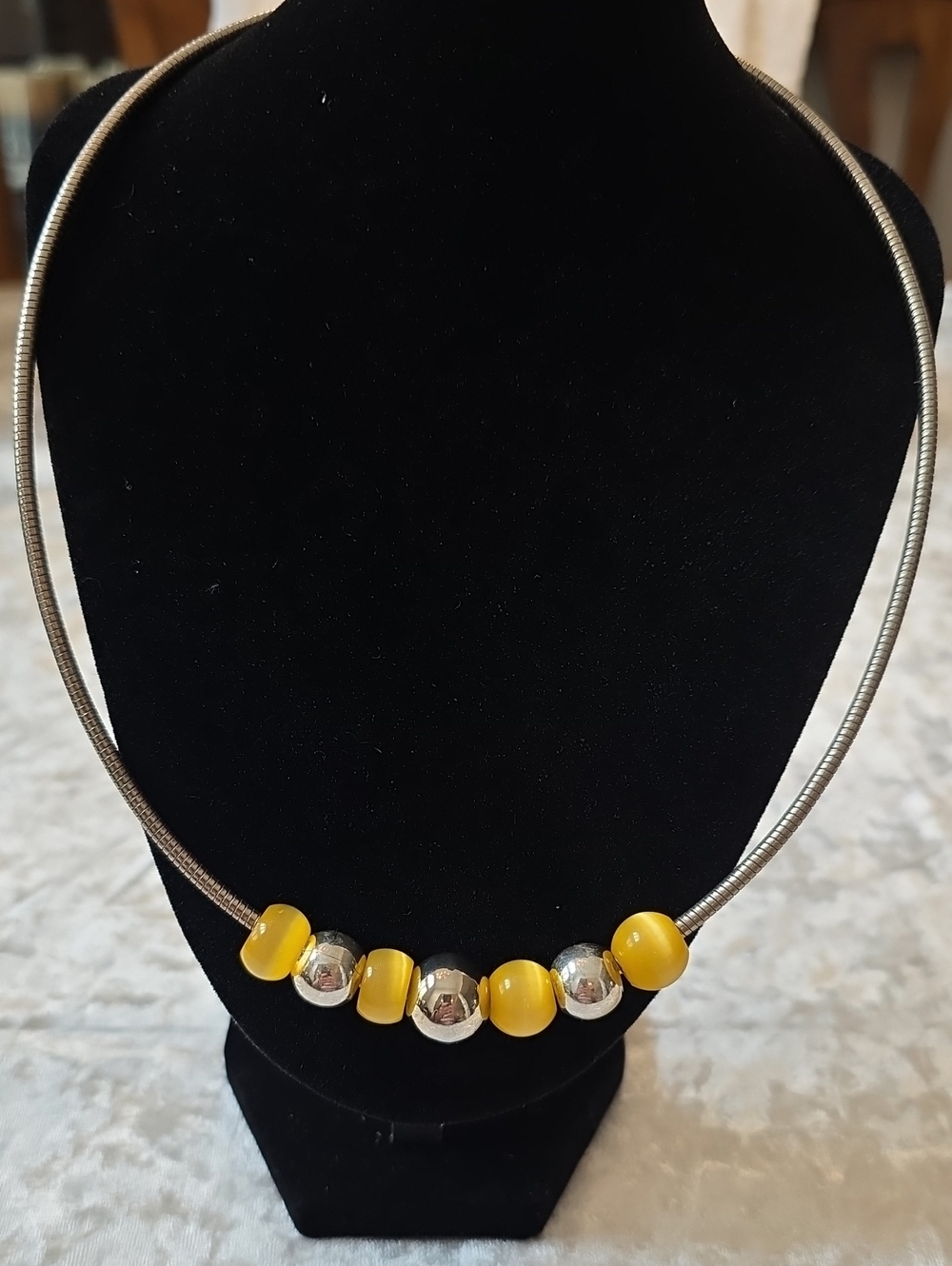 Yellow & Silver Tone Bead Necklace 20 Inches